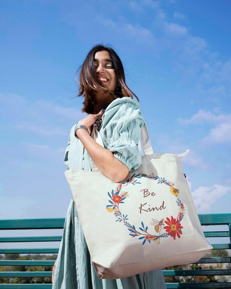Large Zipper Tote Bag - Be Kind Ecoright
