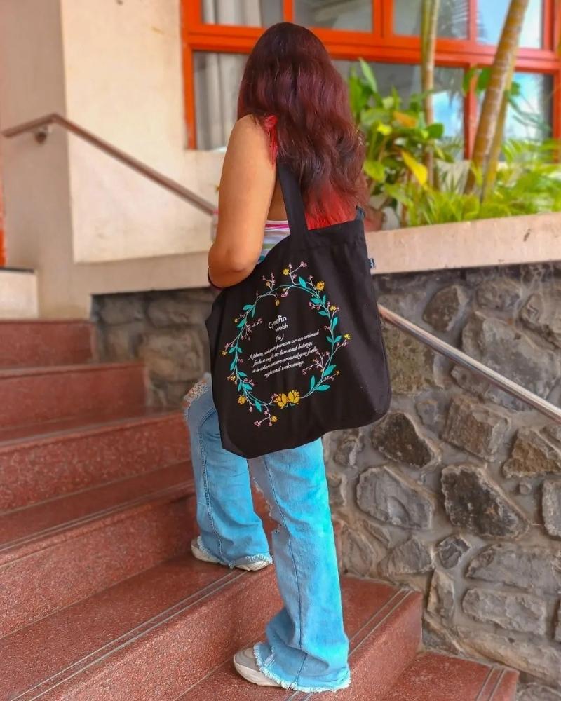 Large Zipper Tote Bag - Cynefin Ecoright
