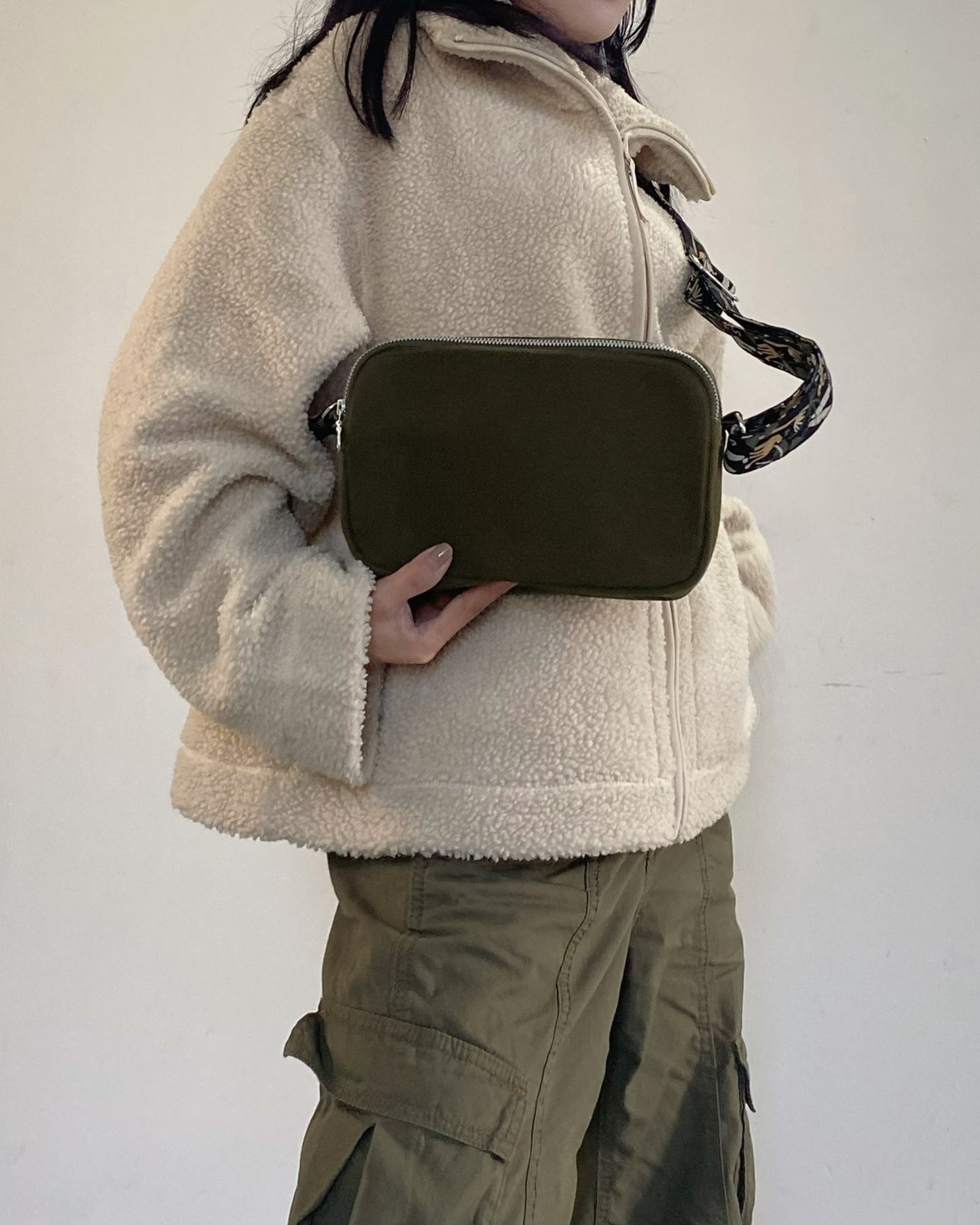 The Box Sling - Night Safari