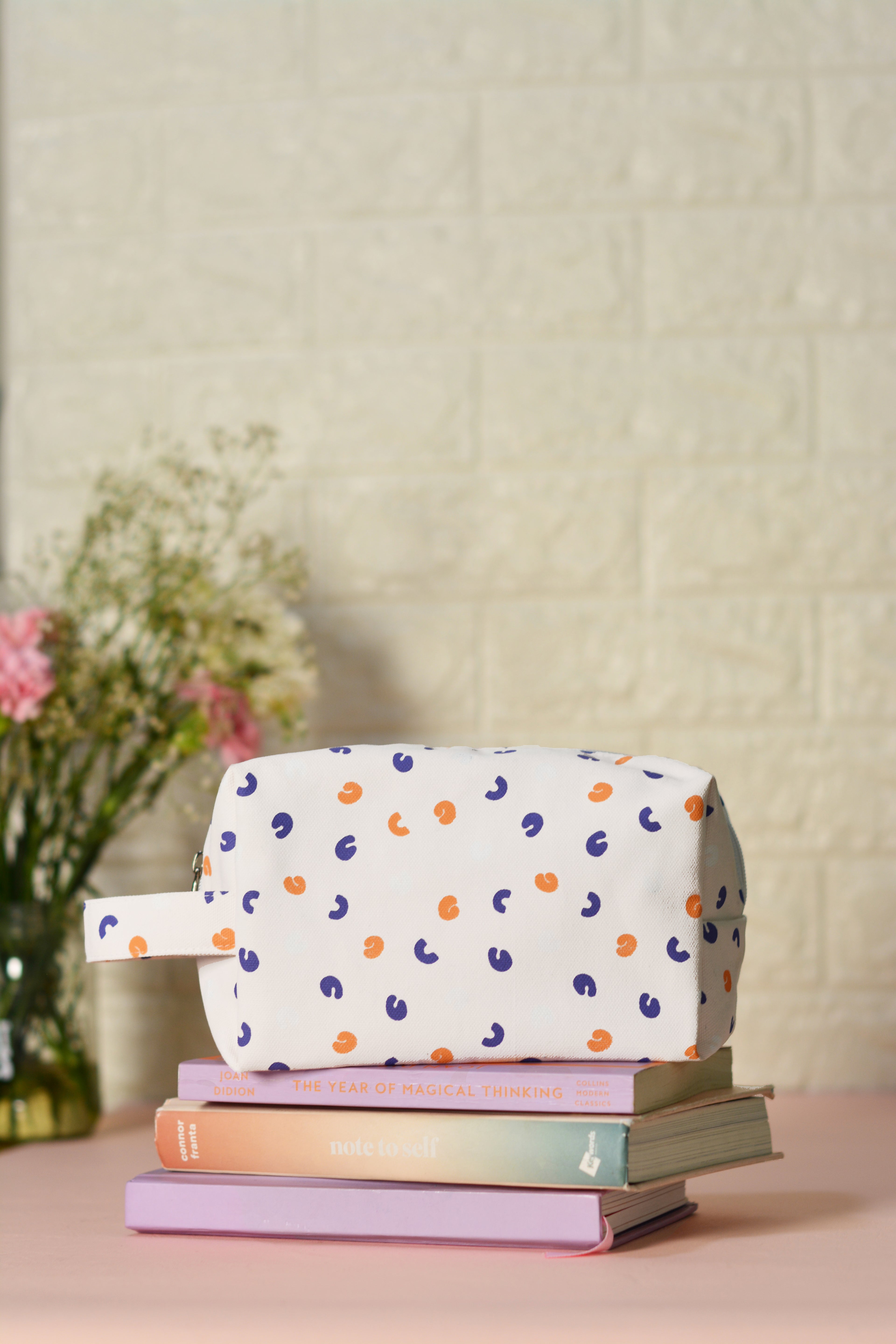 Travel Pouch - Meadows &amp; Jellybean