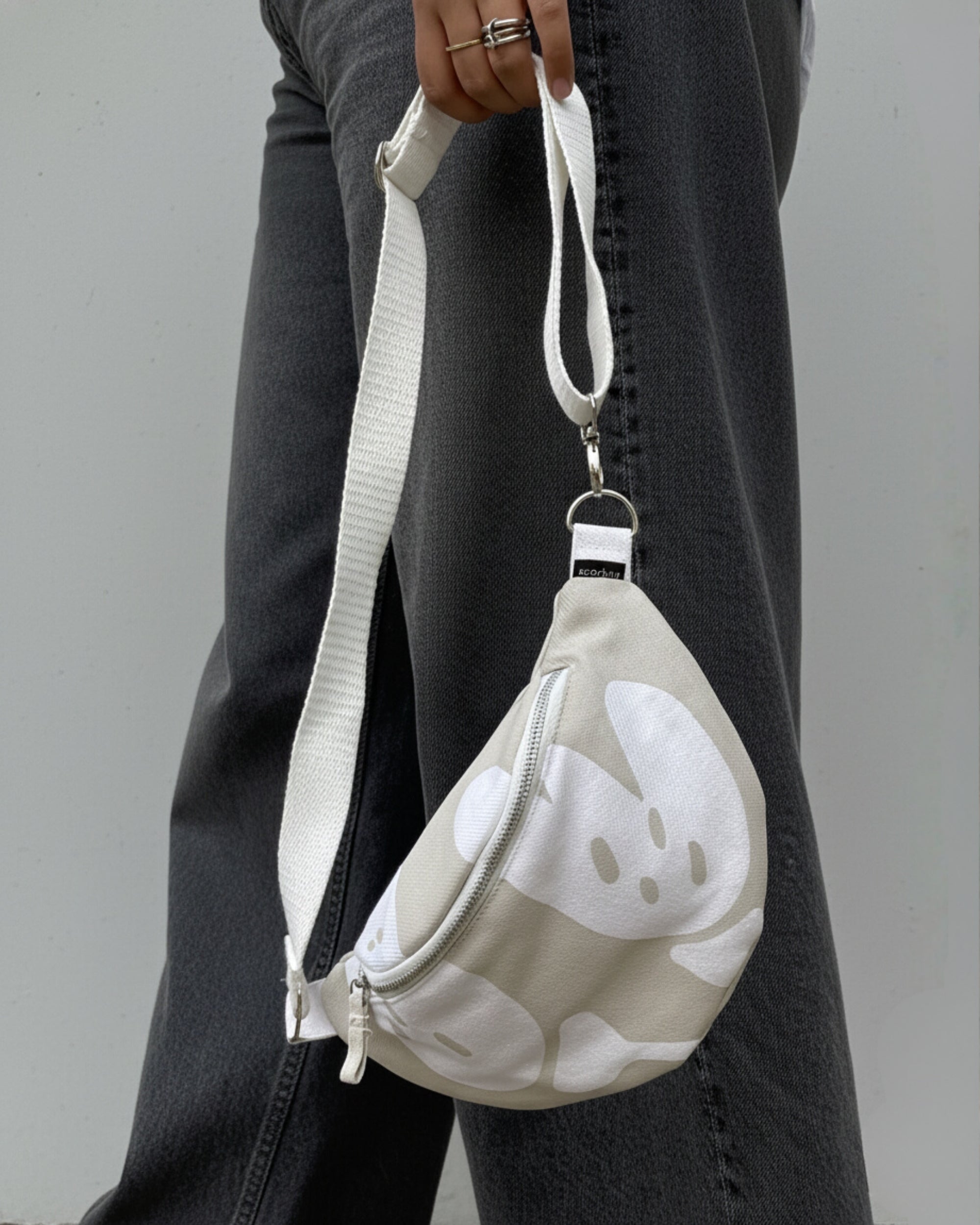 The Fanny Pack - Traces